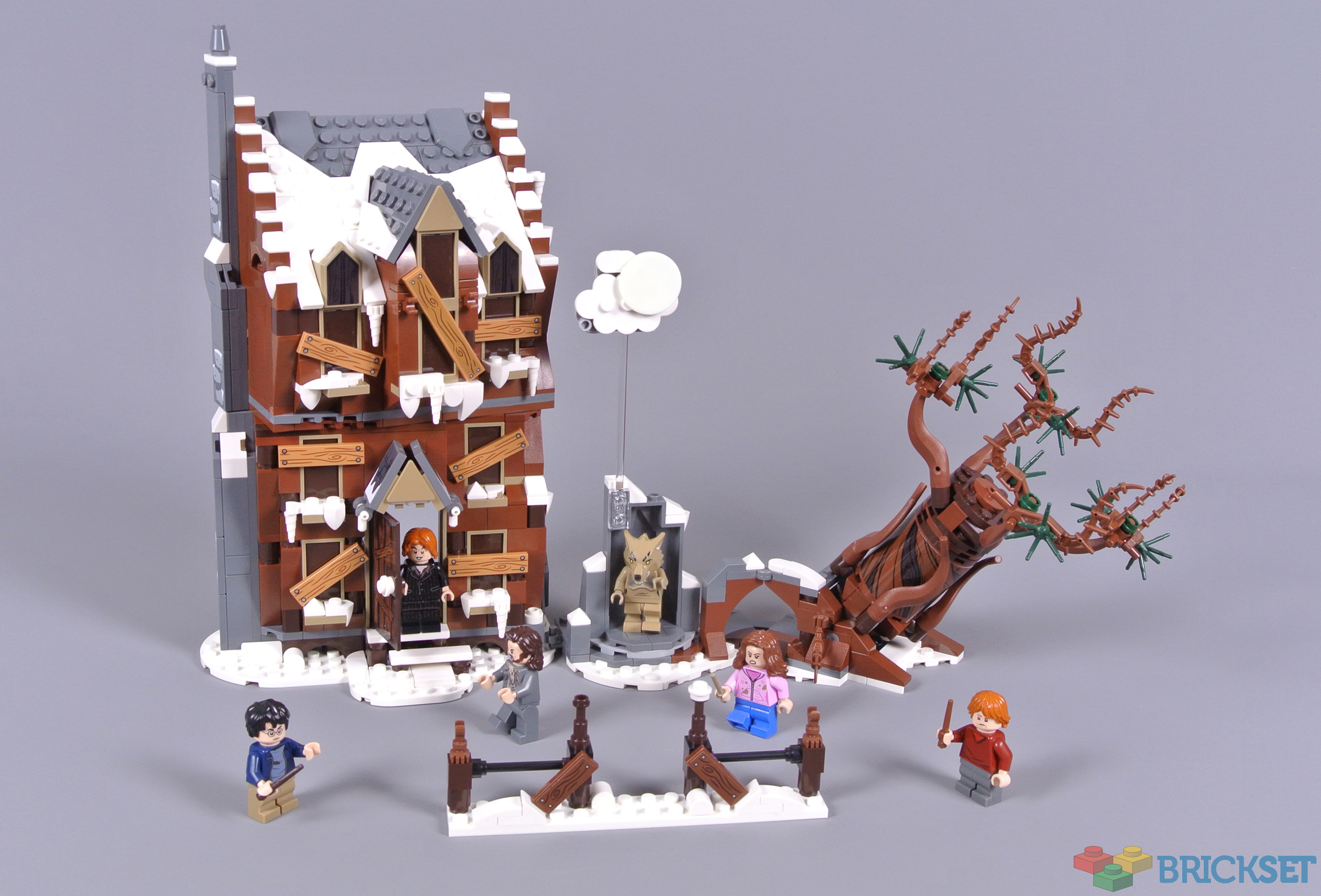 LEGO 76407 The Shrieking Shack & Whomping Willow review | Brickset